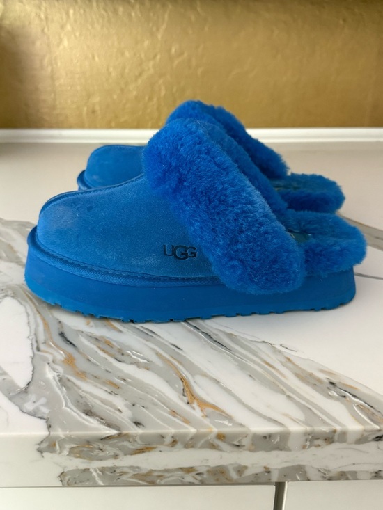 UGG Shoes - UGG Kids Electric Blue Plush Shearling Slip-On Slippers